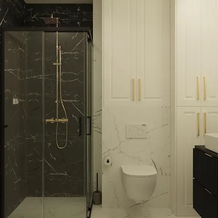 Strzelecka - By Hosty קרקוב